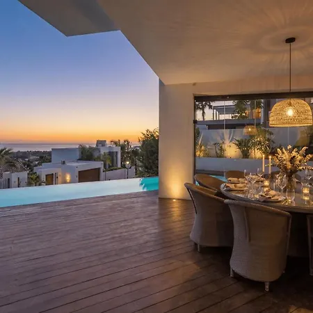 Willa Vacation Marbella I Paraiso The View, 6 Bdr, Modern Villa, Infinity Heated Pool, Gated Community, Cinema Room, Sea View, Golf Courses *